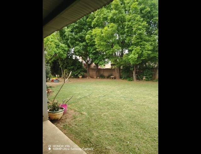 3 BEDROOM HOUSE FOR SALE IN VANDERBIJLPARK SE 2